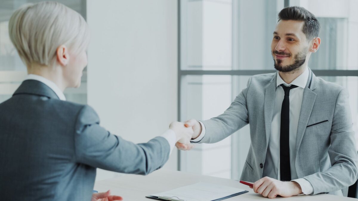 devient claire aujourd présent chemins professionnels